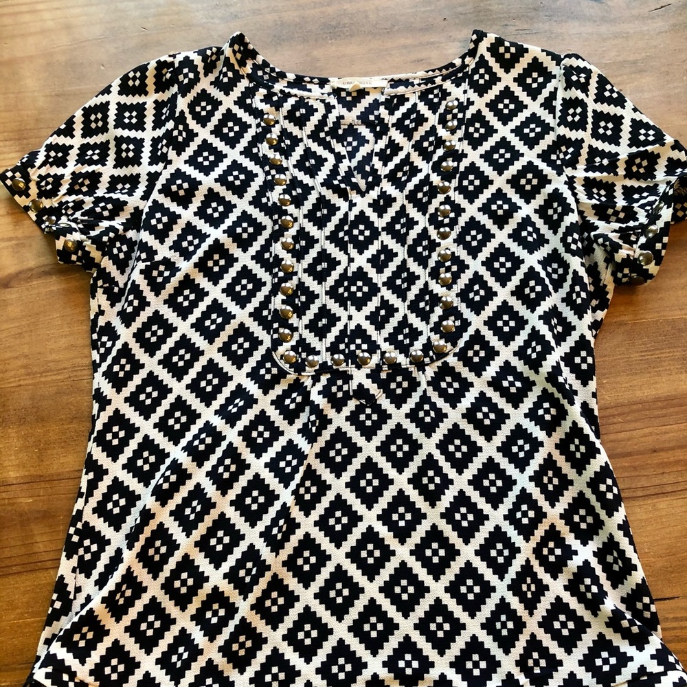 Patterned, short sleeve dress top